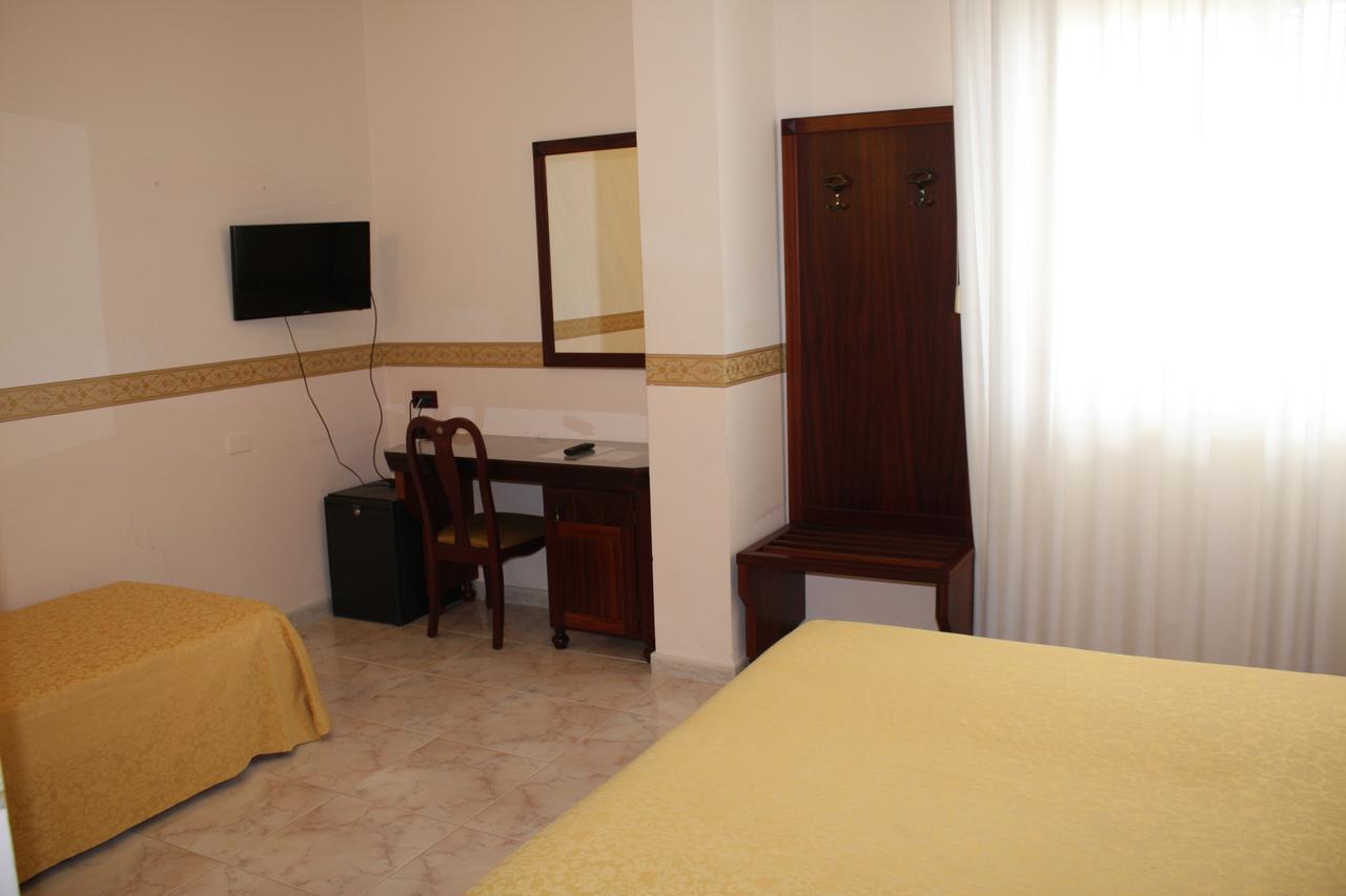 סן ג'יואבאני רוטונדו Grand Hotel Degli Angeli מראה חיצוני תמונה