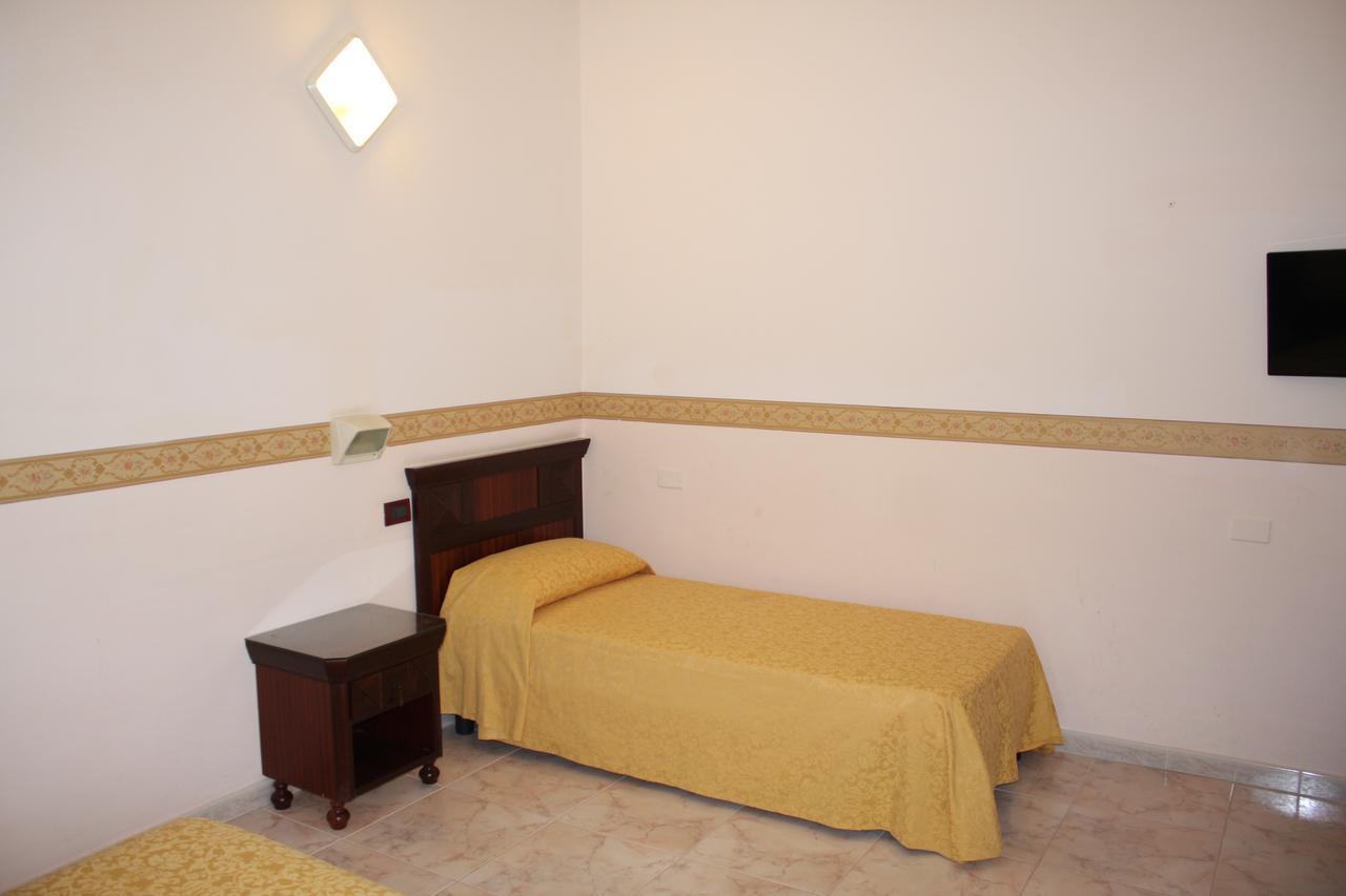 סן ג'יואבאני רוטונדו Grand Hotel Degli Angeli מראה חיצוני תמונה