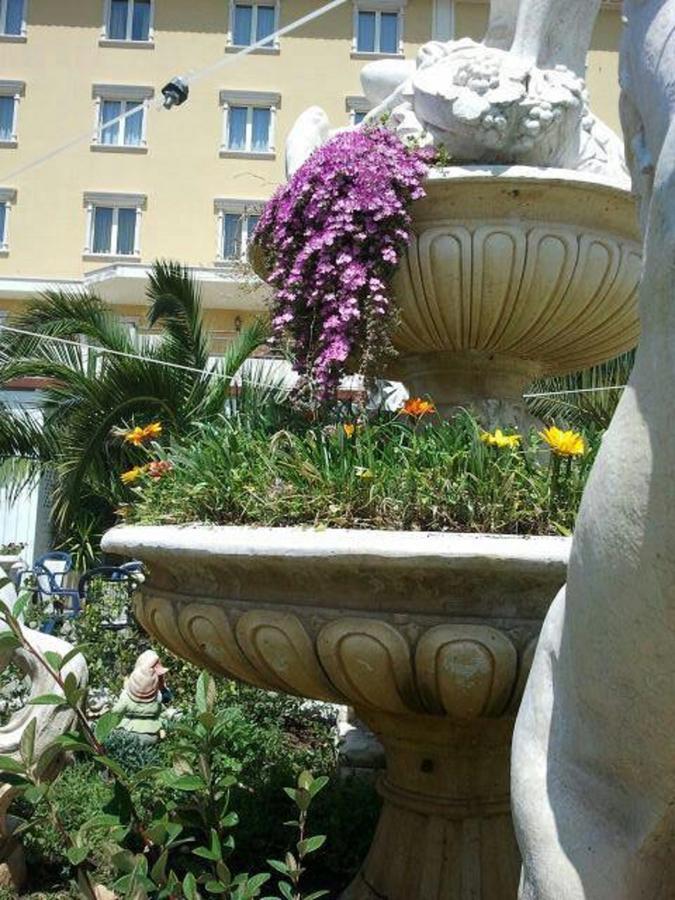 סן ג'יואבאני רוטונדו Grand Hotel Degli Angeli מראה חיצוני תמונה
